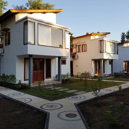 Kondo Villa Labuhan Pandan Exterior foto