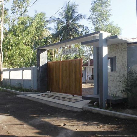 Kondo Villa Labuhan Pandan Exterior foto